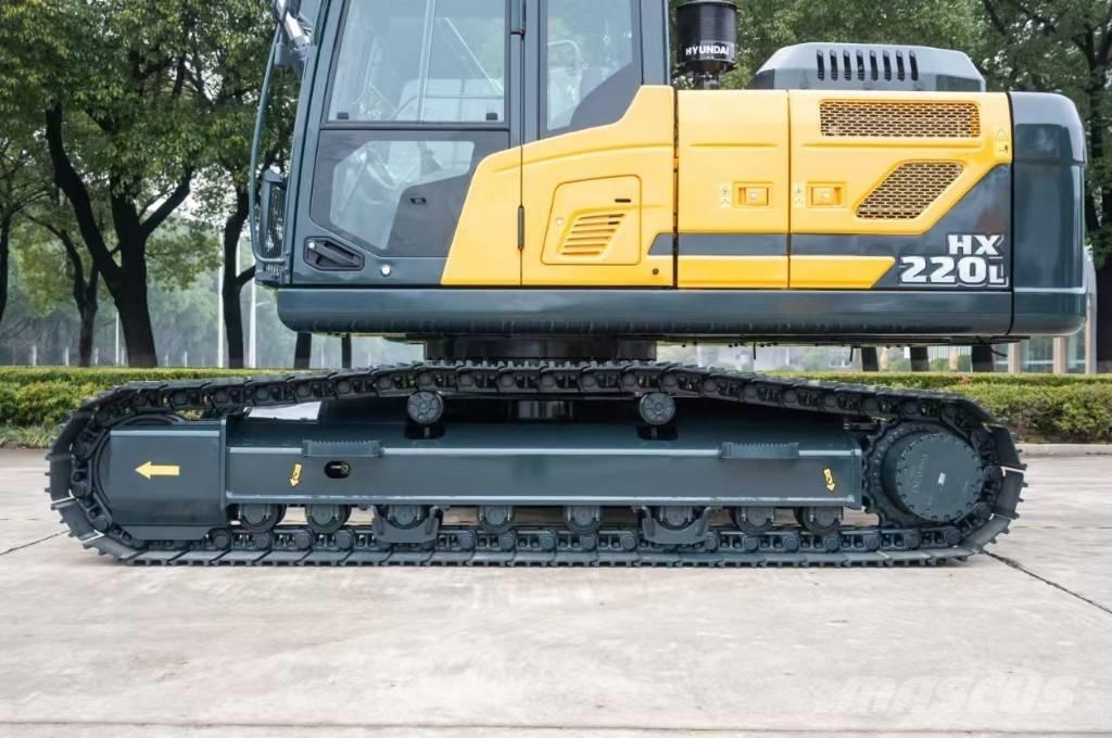 Hyundai HX 220 L Pelle sur chenilles