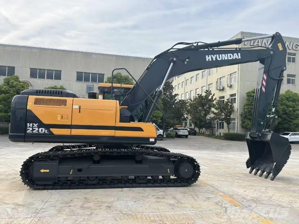 Hyundai HX 220 L Pelle sur chenilles