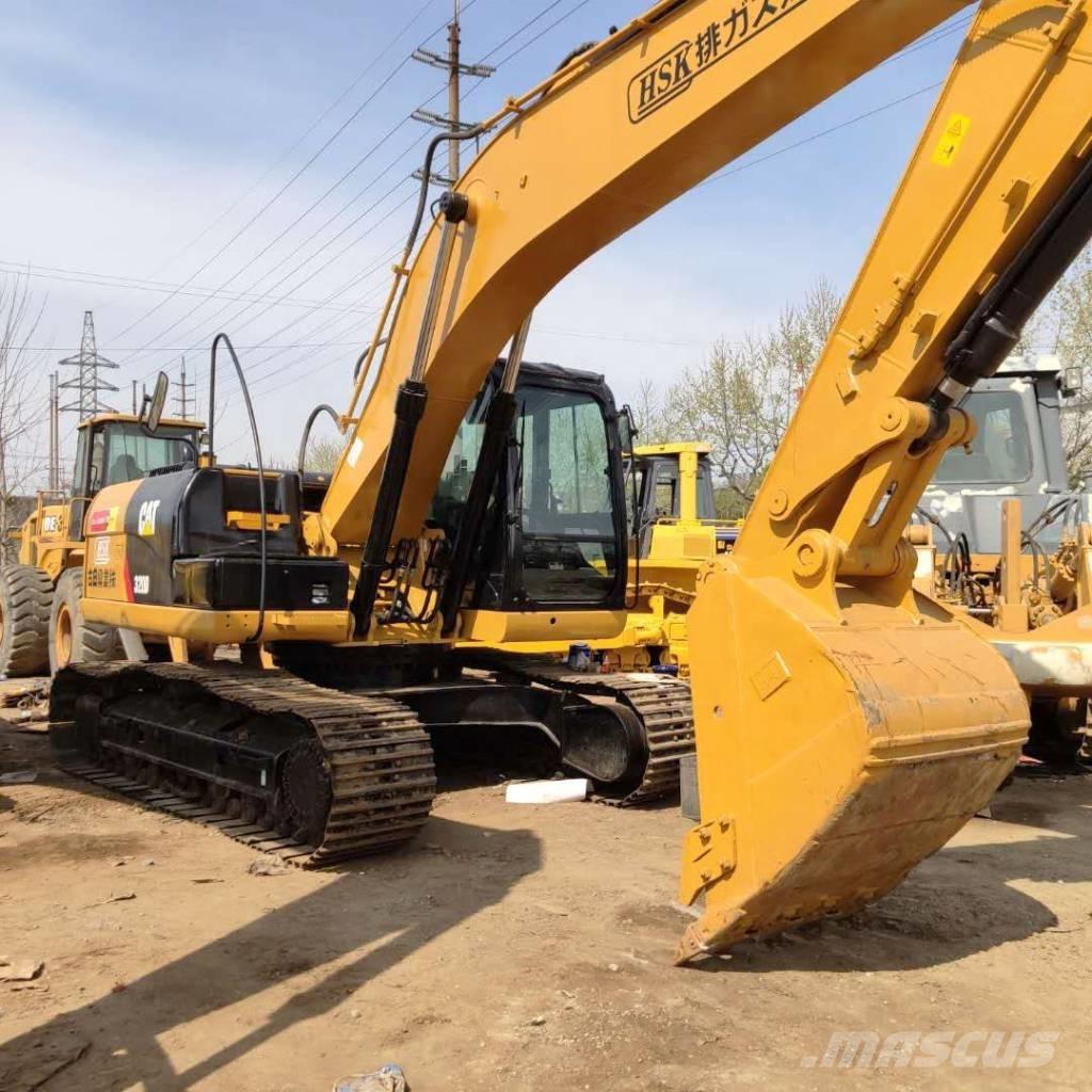 CAT 320D Pelle sur chenilles