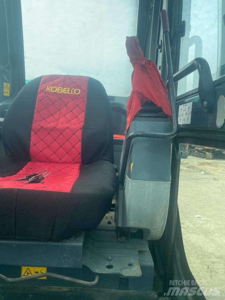 Kobelco SK 75 Mini pelle < 7t