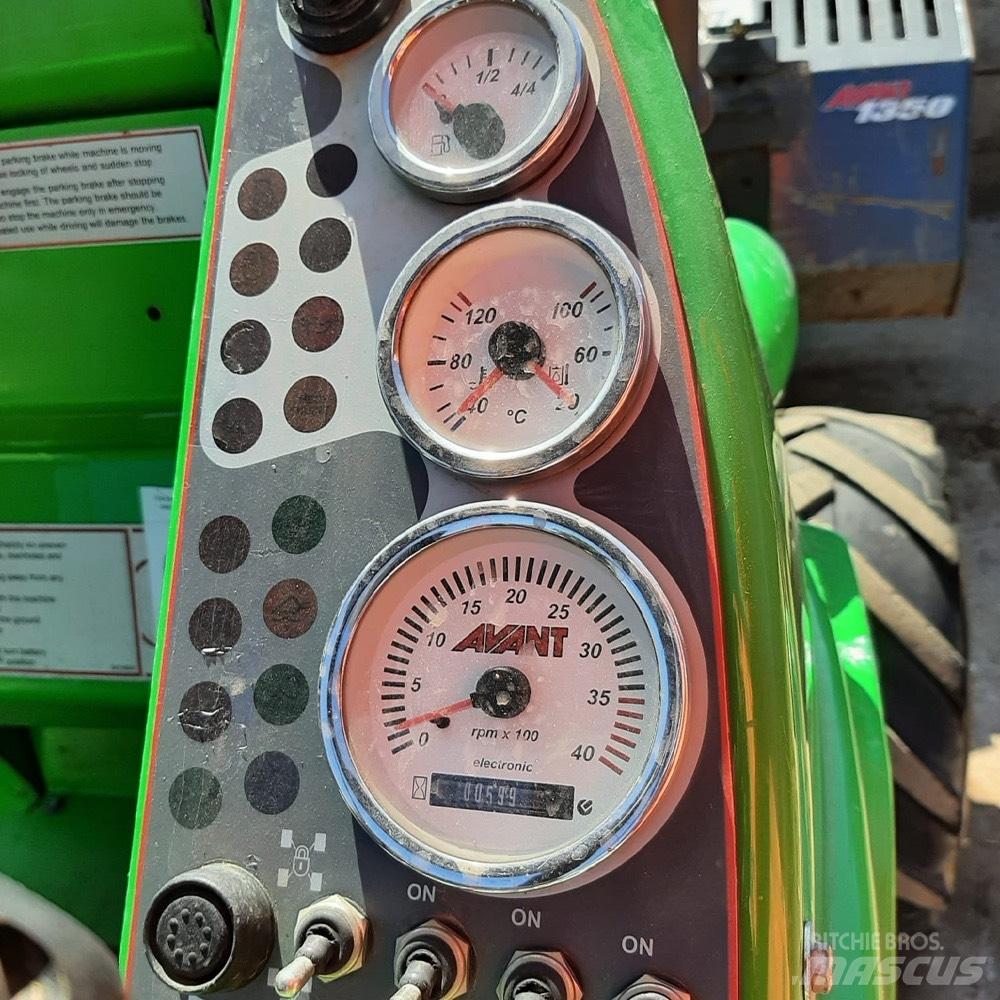Avant 635 Chargeuse multifonction