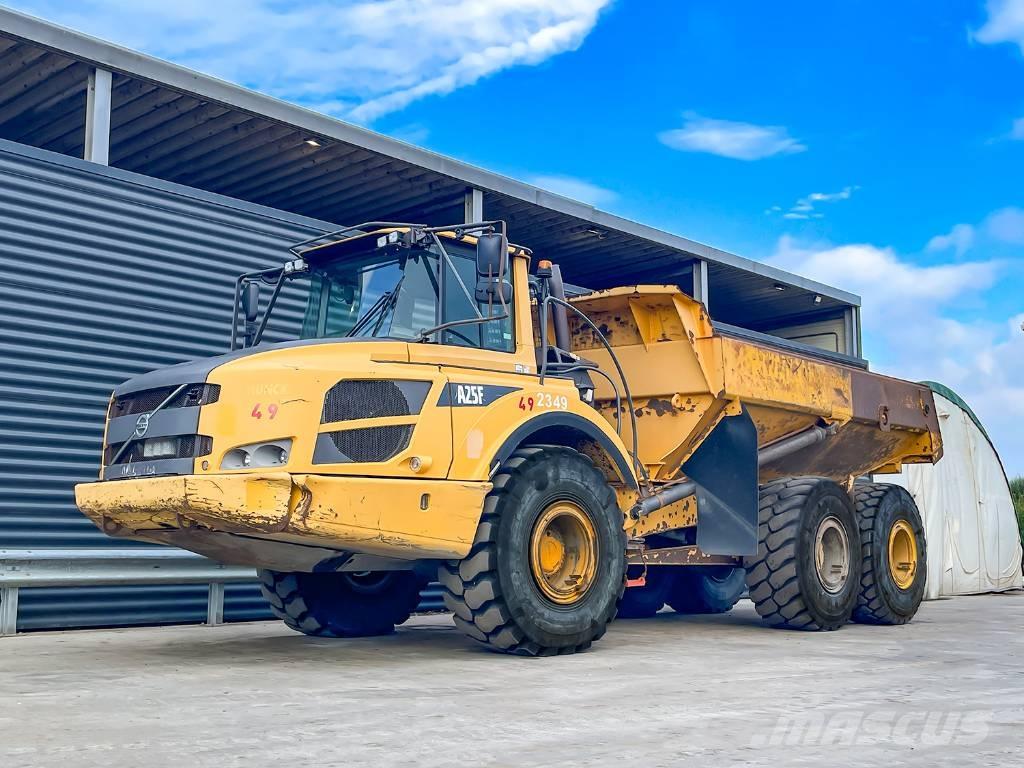 Volvo A25F Tombereau articulé