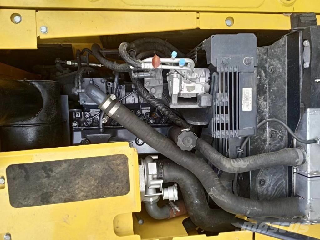 Komatsu PC130-7 Pelle sur chenilles