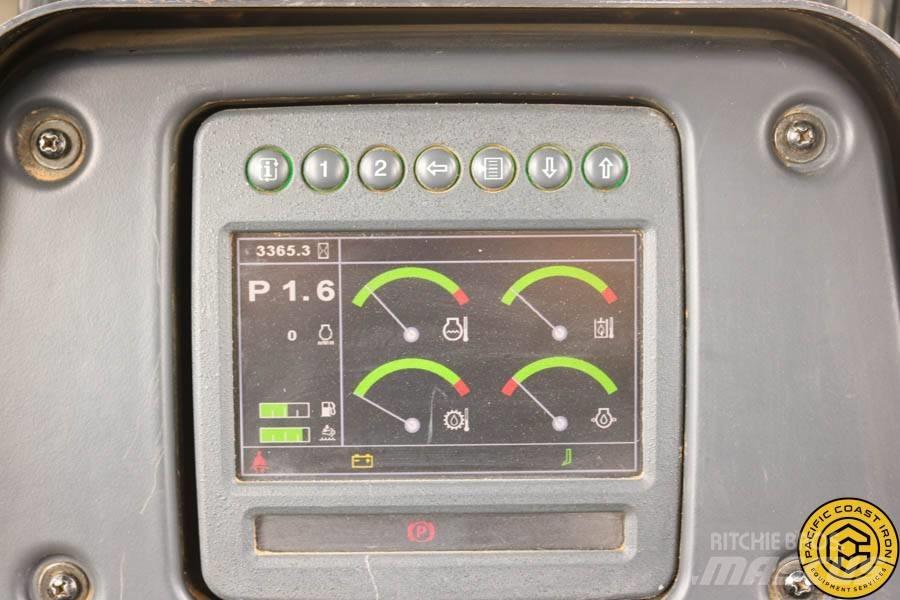 DEERE 750K XLT Bouteurs sur chenilles