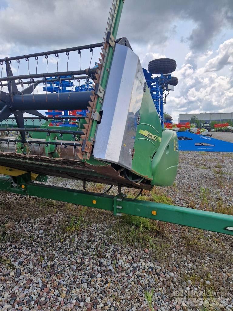 John Deere T670 Moissonneuse batteuse