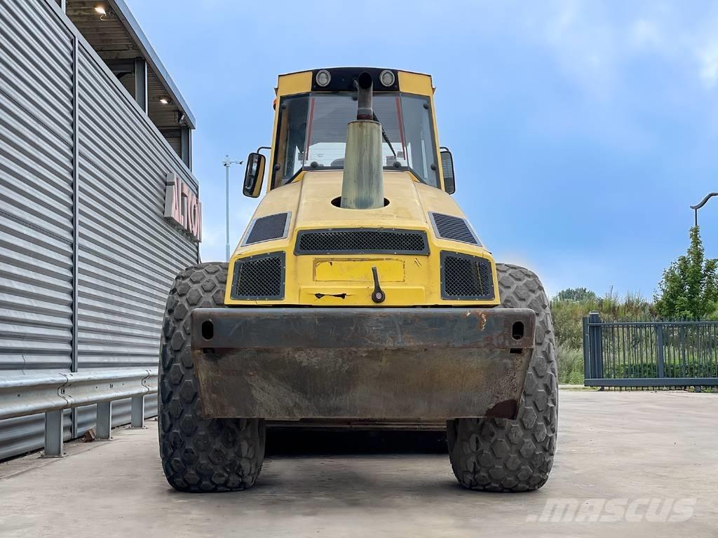 Bomag BW 213 DH-4 Rouleaux monocylindre