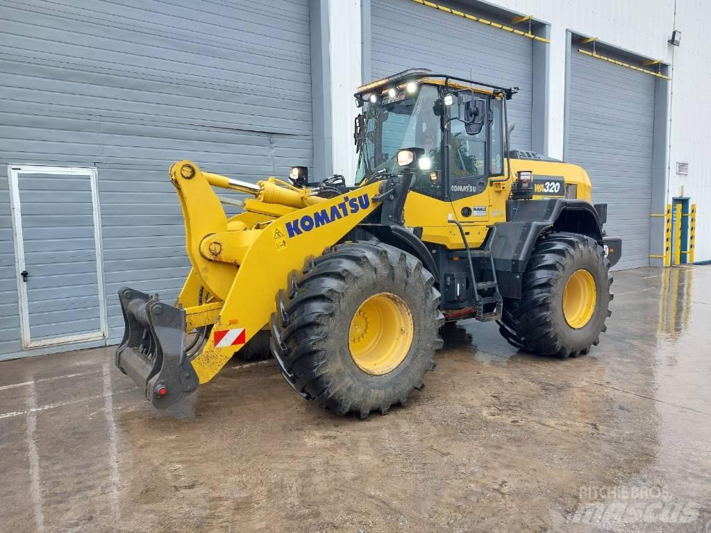 Komatsu WA320-8 Chargeuse sur pneus