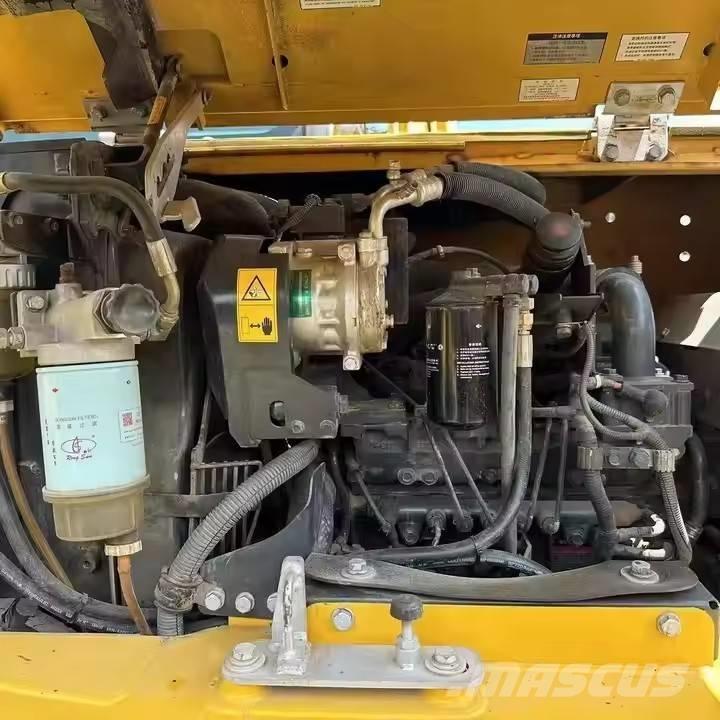 Komatsu PC 70 Pelle sur chenilles