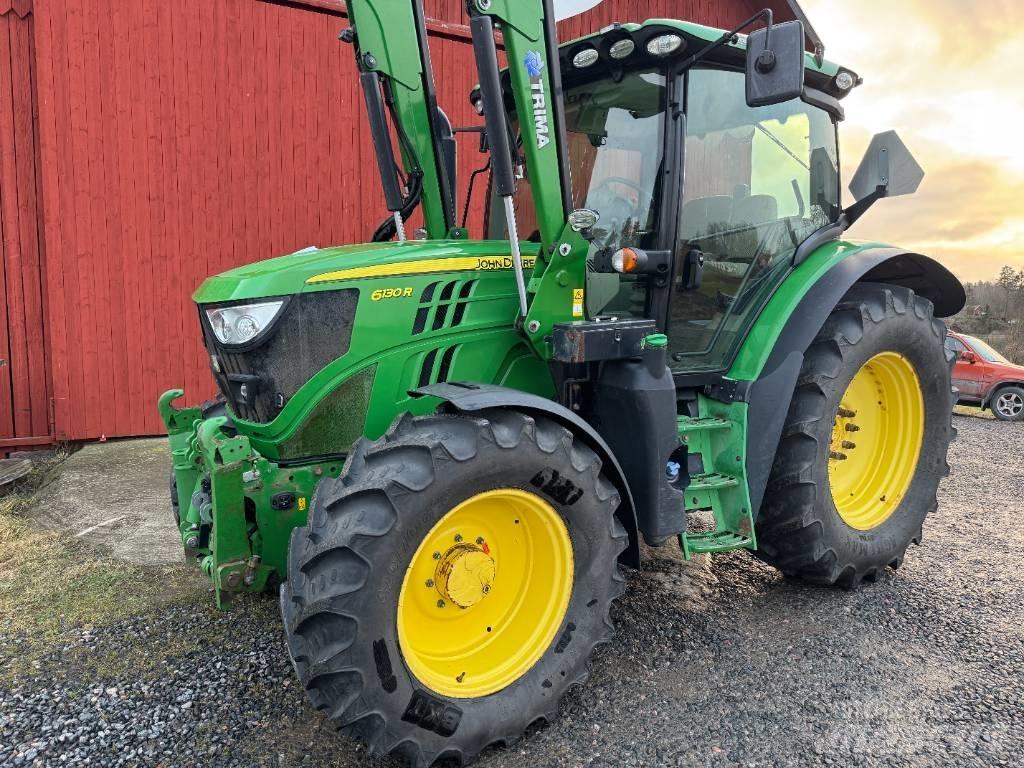 John Deere 6130 R Tracteur