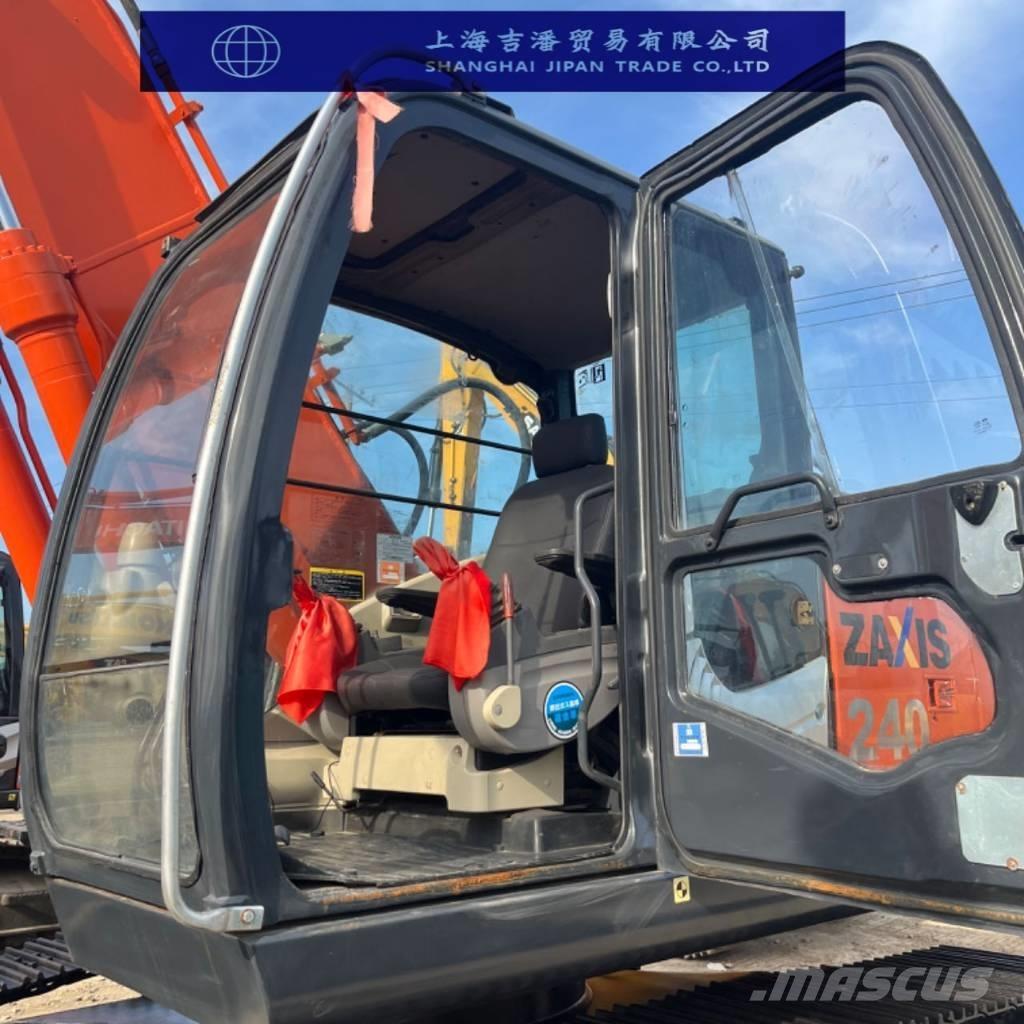 Hitachi ZX 240 Pelle sur chenilles