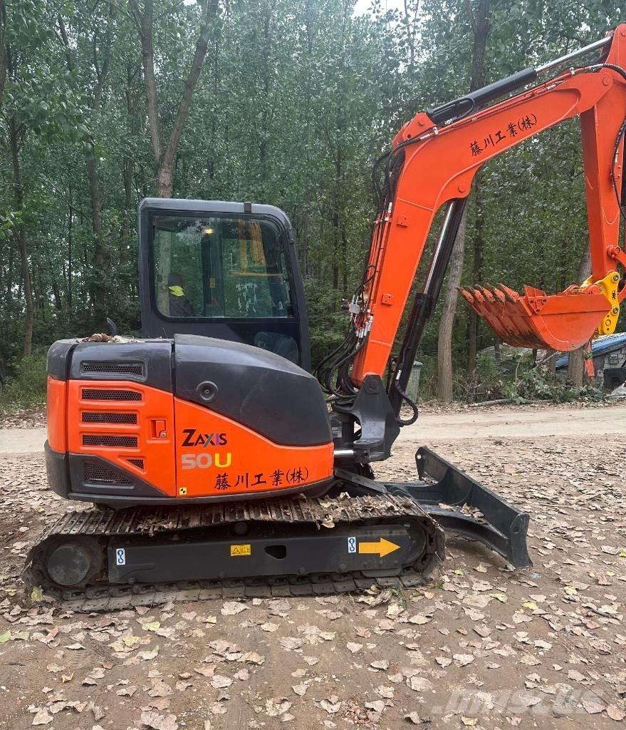 Hitachi ZX 50 U Mini pelle < 7t