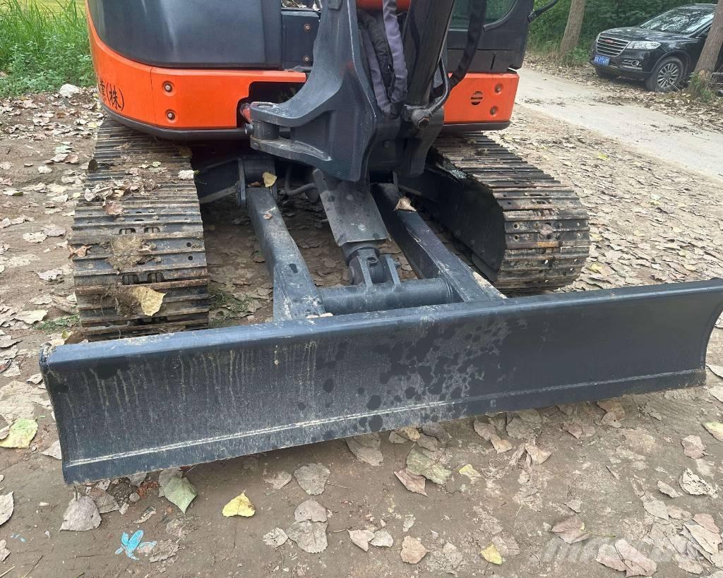 Hitachi ZX 50 U Mini pelle < 7t
