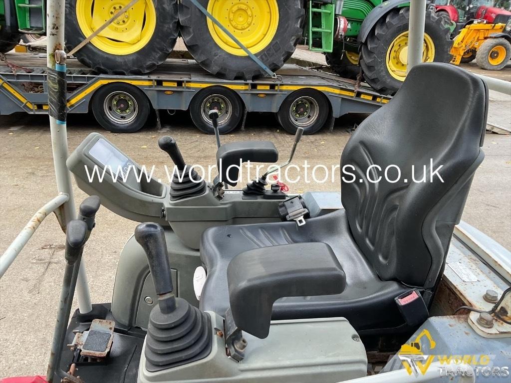 Takeuchi TB 216 Mini pelle < 7t