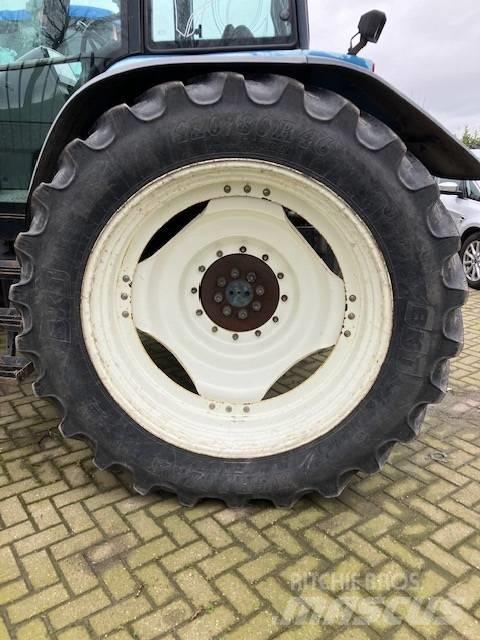 BKT cultuurwielen Pneus, roues et jantes