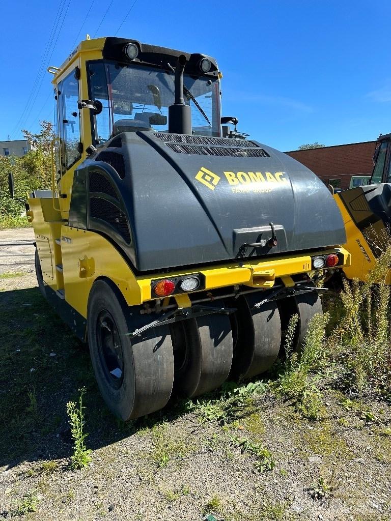 Bomag BW24RH Rouleaux à pneumatiques