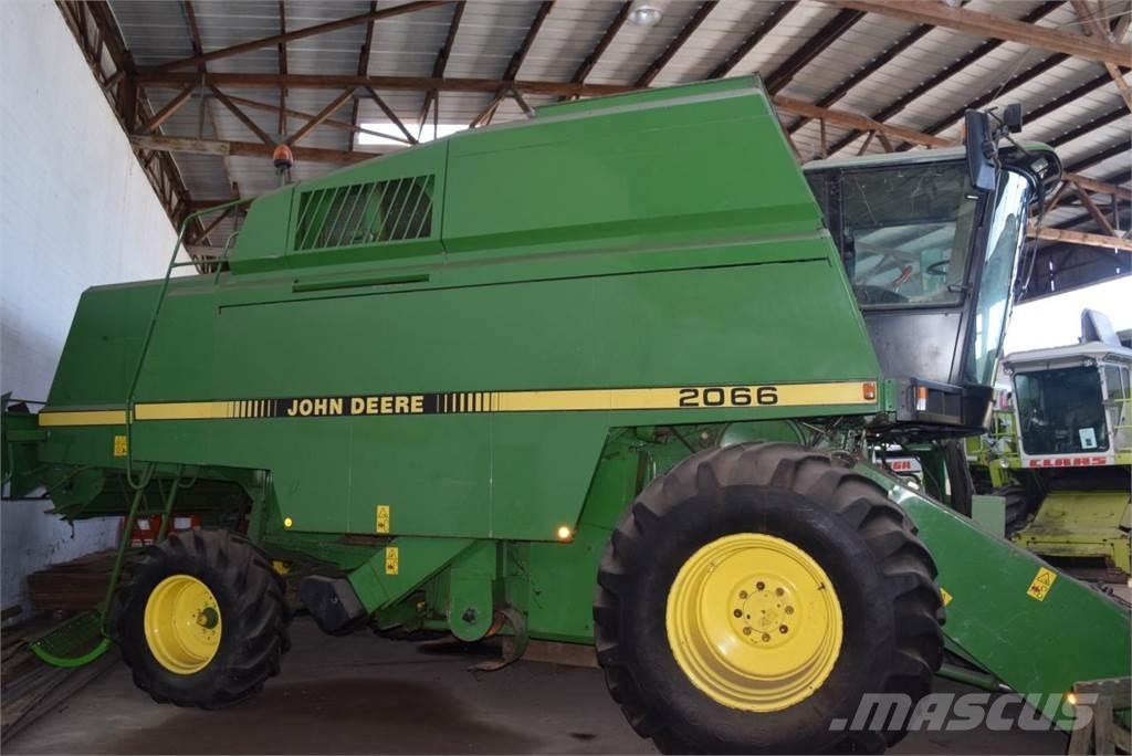 John Deere 2066 Moissonneuse batteuse