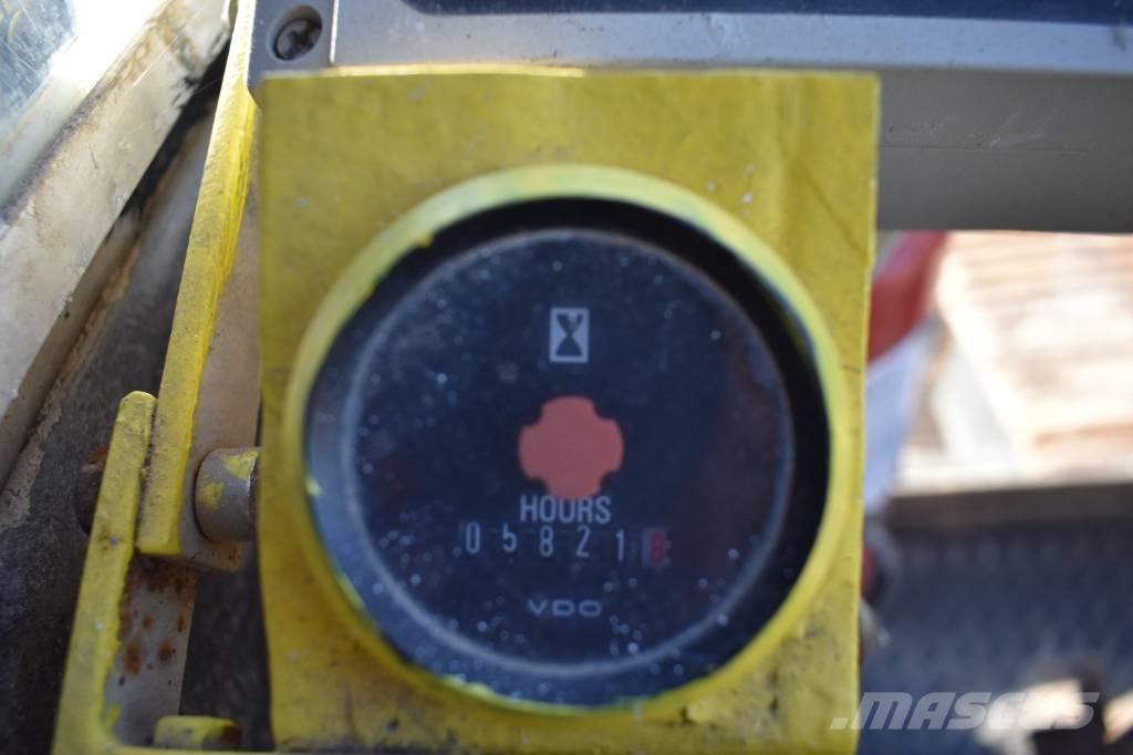 Hitachi KH 230-3 Grue sur chenilles