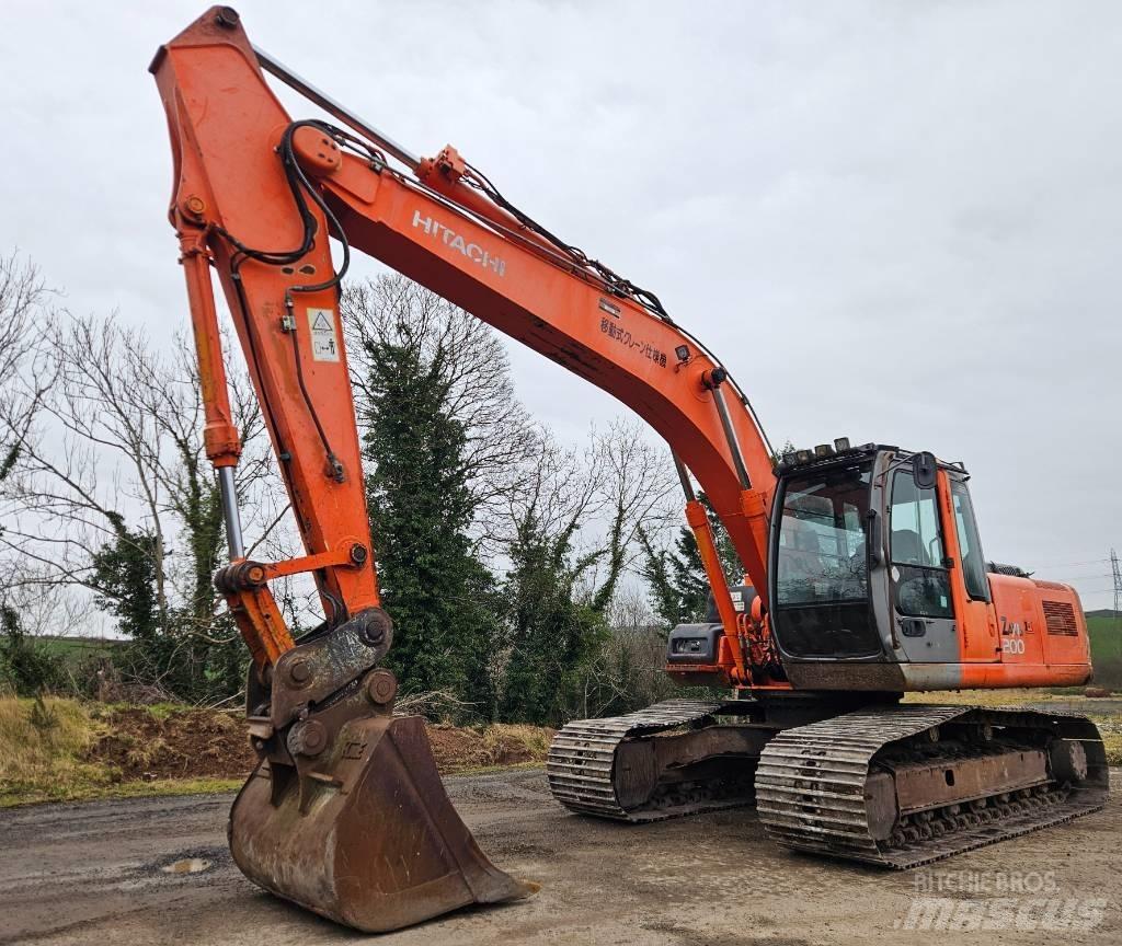 Hitachi ZX 200-1 A/C Pelle sur chenilles