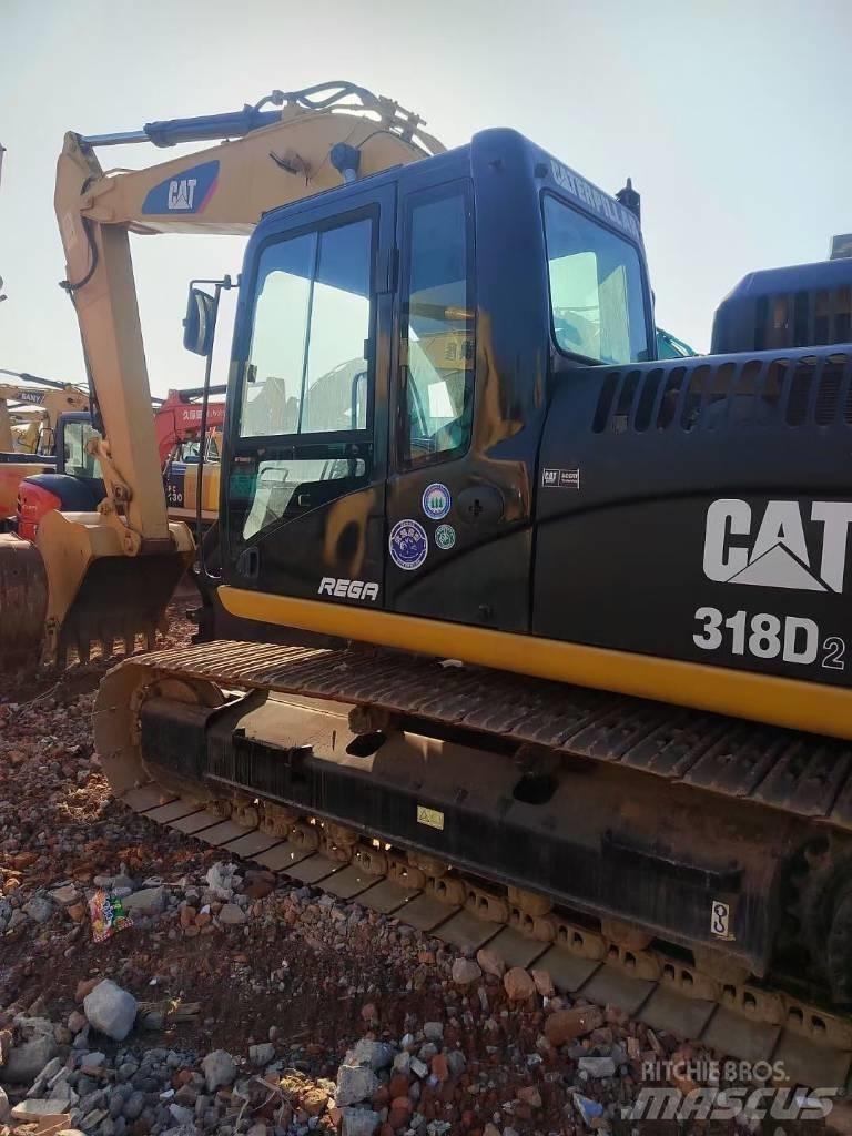 CAT 318 Pelle sur chenilles