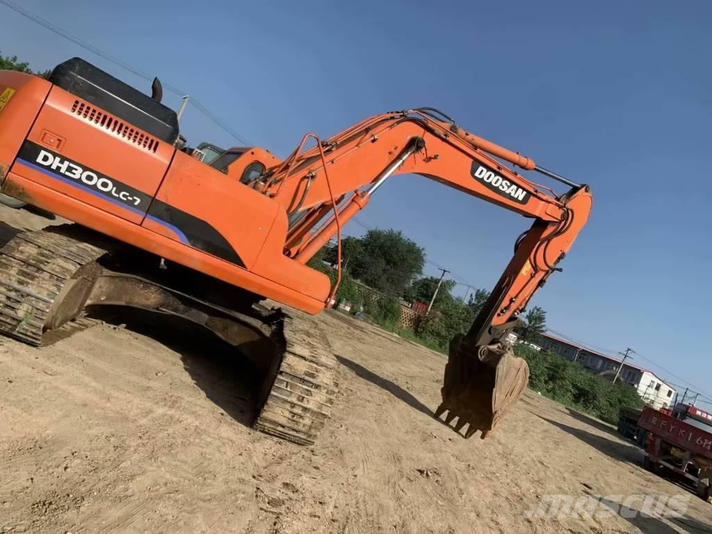 Doosan DH300 Pelle sur chenilles