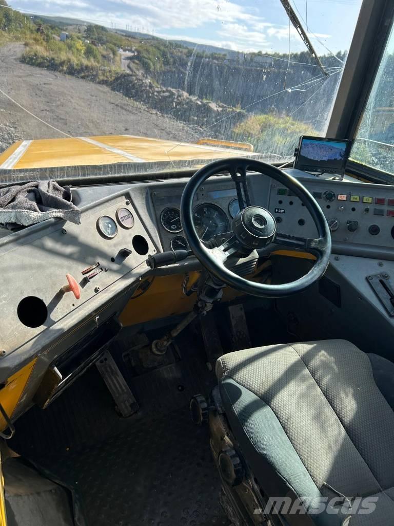 Volvo A 25 C Tombereau articulé