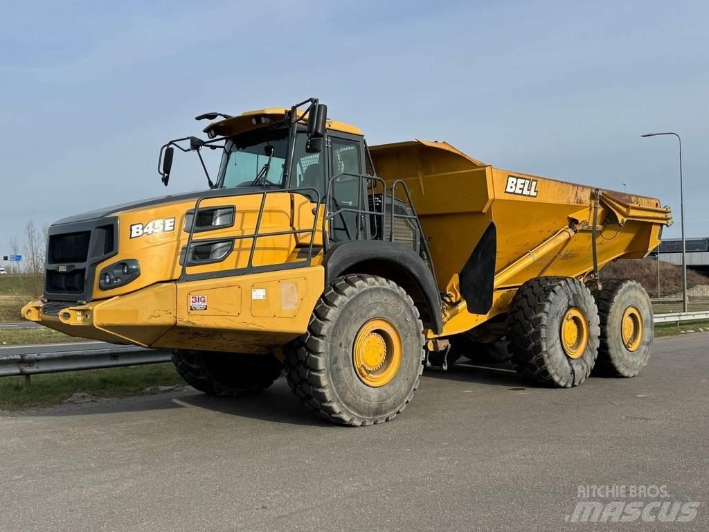 Bell B45E 6x6 Tombereau articulé