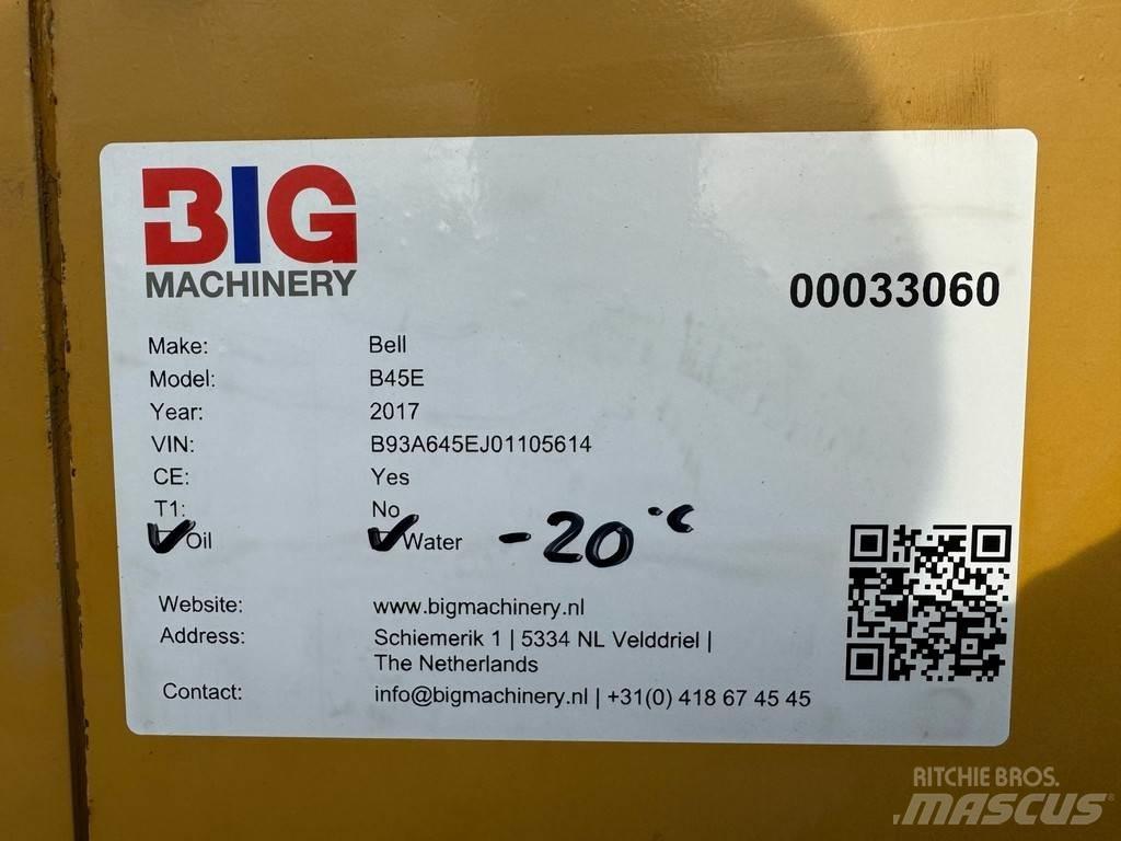 Bell B45E 6x6 Tombereau articulé