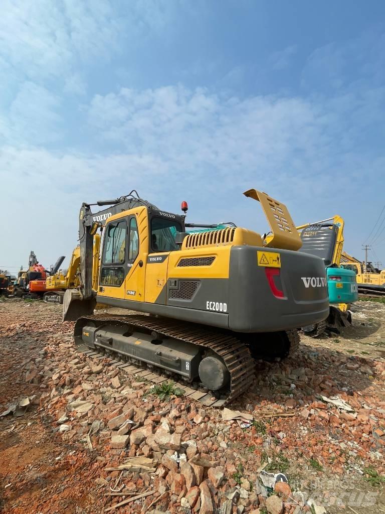 Volvo EC 200 Pelle sur chenilles