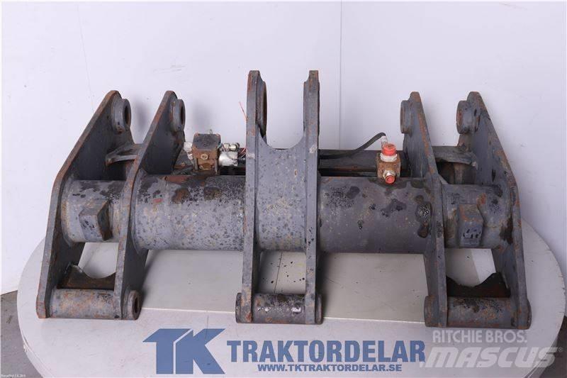CAT 966 Attache rapide pour godet
