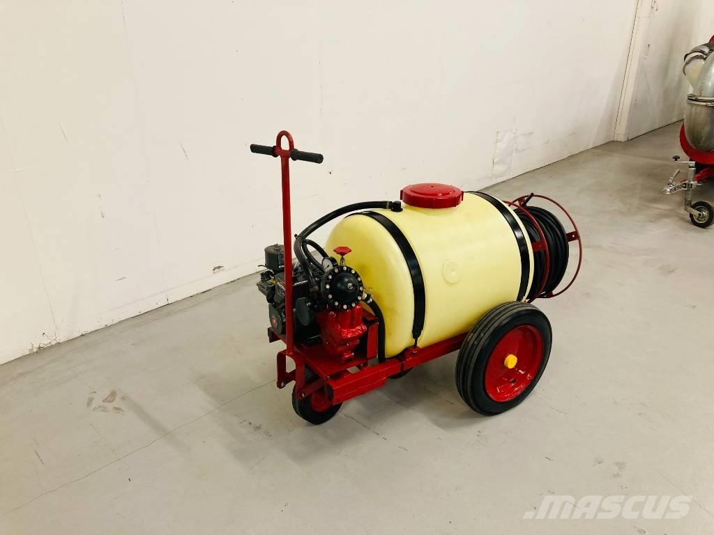 Hardi TR3-200 Pulvérisateurs traînés