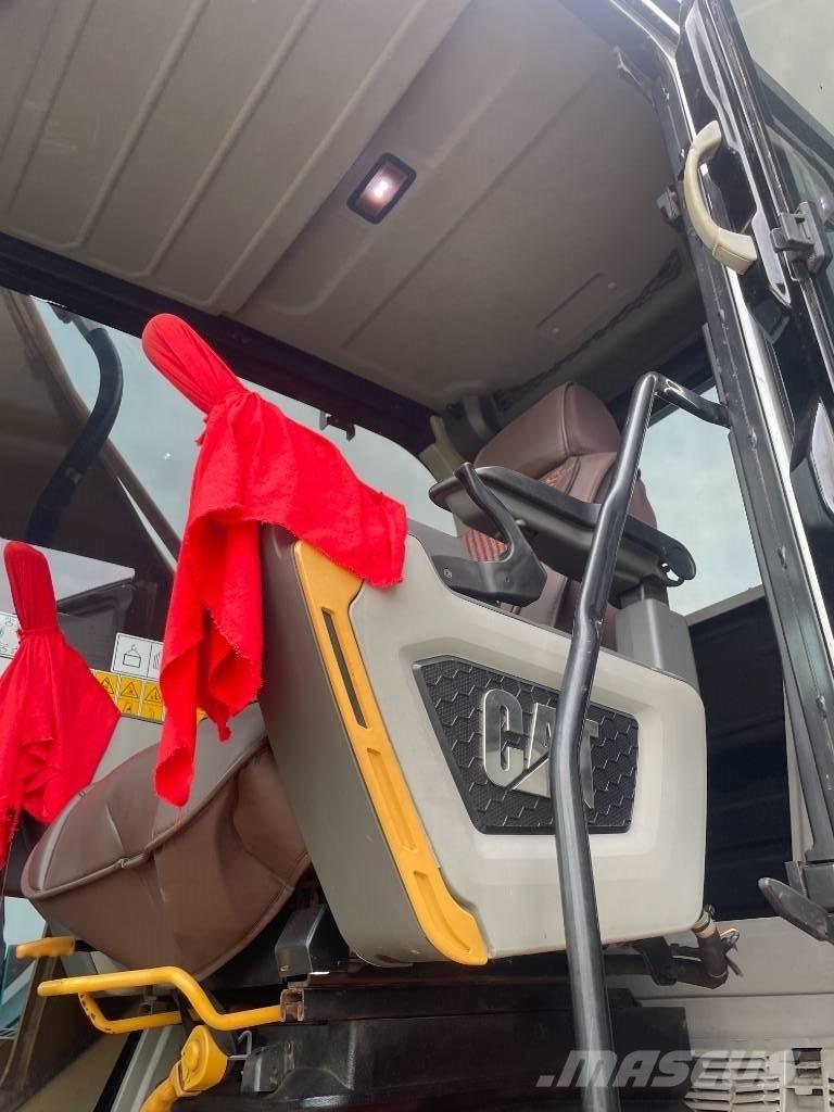 CAT 330GC Pelle sur chenilles
