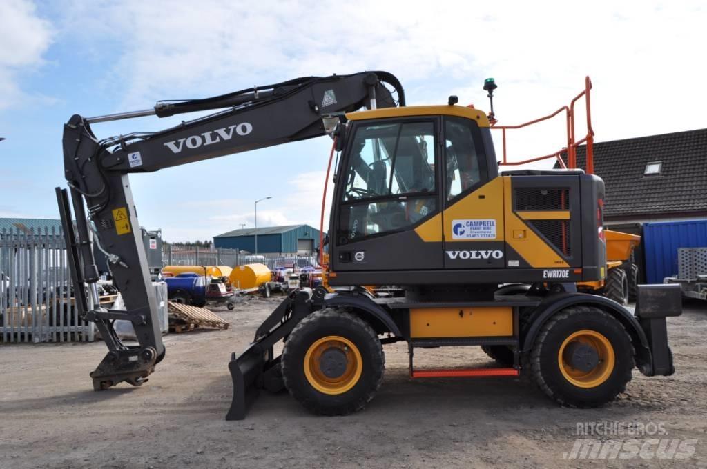 Volvo EWR 170 Pelle sur pneus