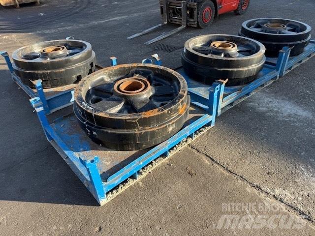 CAT 6020 NEW IDLER Chenilles
