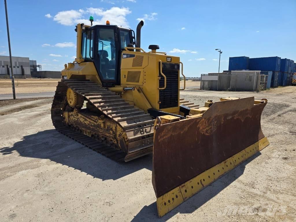 CAT D 6 N LGP Bouteurs sur chenilles
