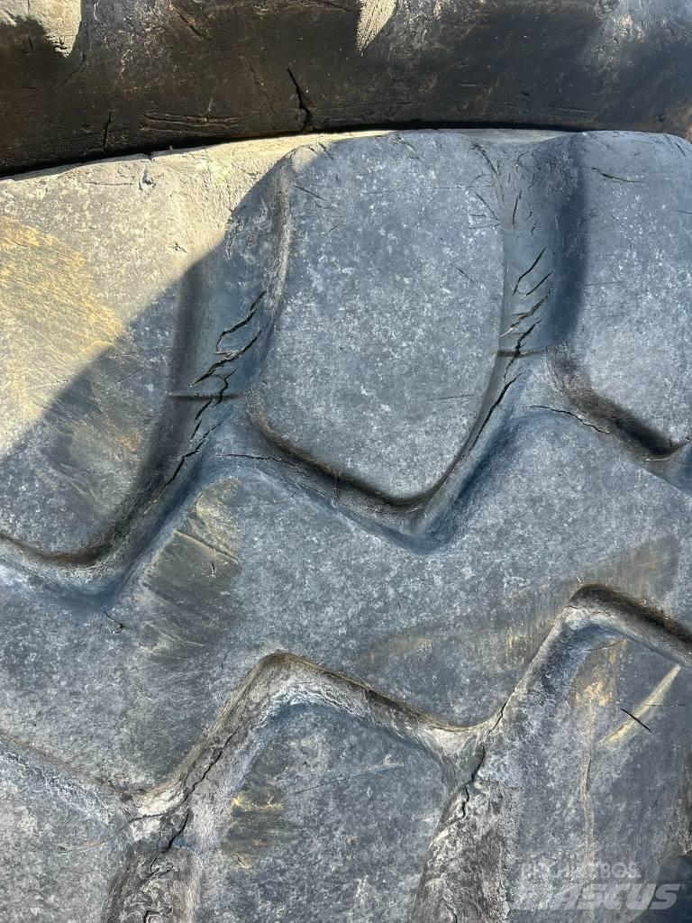 Goodyear 20,5R25 GP4 Chargeuse sur pneus