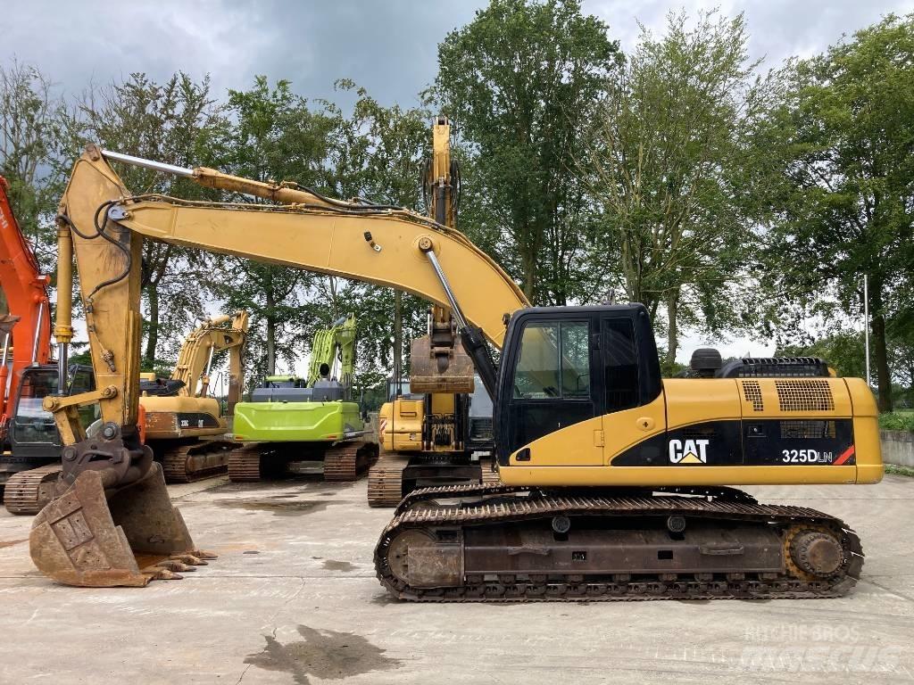 CAT 325 D Pelle sur chenilles