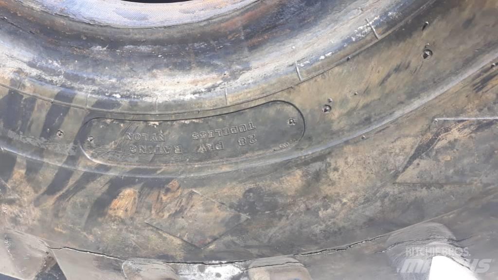 Goodyear 29.5-29 L3 Pneus, roues et jantes
