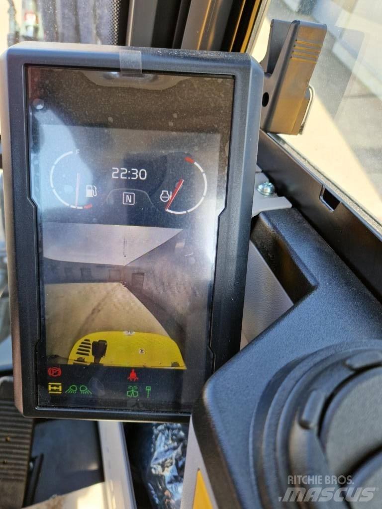Volvo EW 60 E Pelle sur pneus