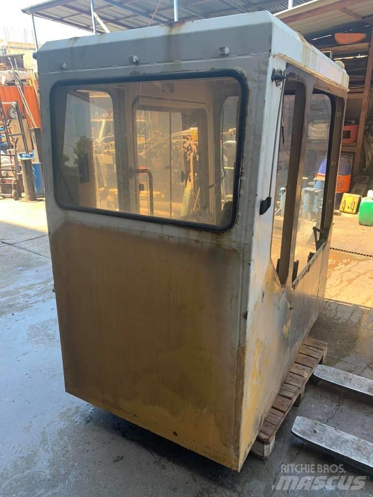 CAT 375 Cabine
