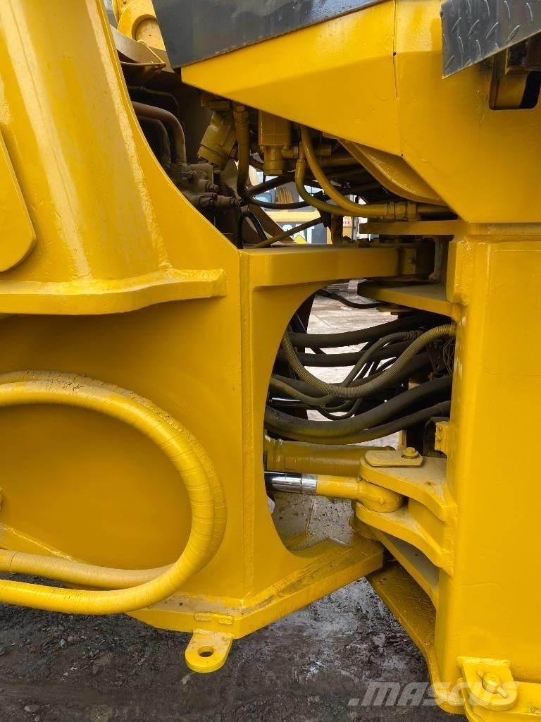 Komatsu WA 470-3 Chargeuse sur pneus