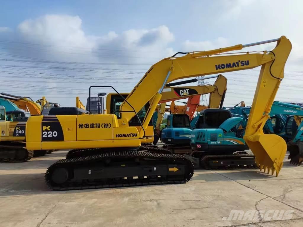 Komatsu PC 220 Pelle sur chenilles
