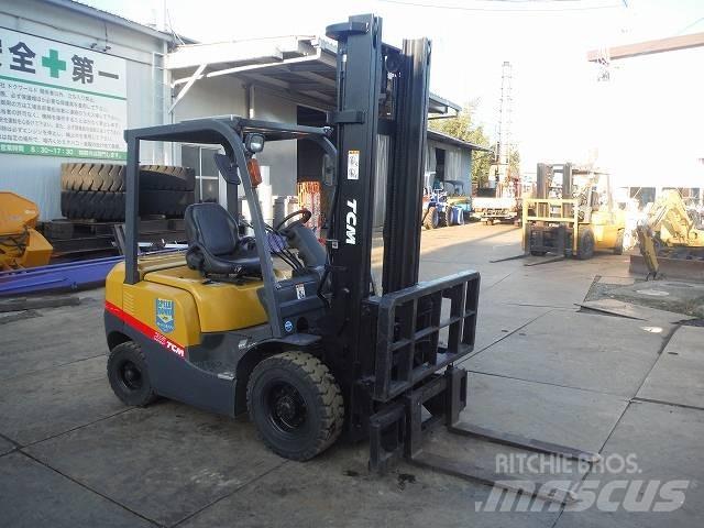 TCM FD25T3 Chariots diesel