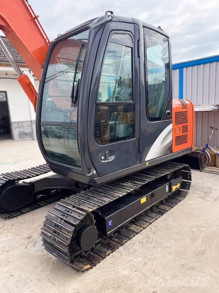 Hitachi ZX70 Pelle sur chenilles