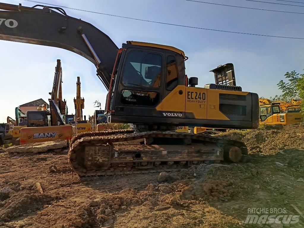 Volvo EC 240 Pelle sur chenilles
