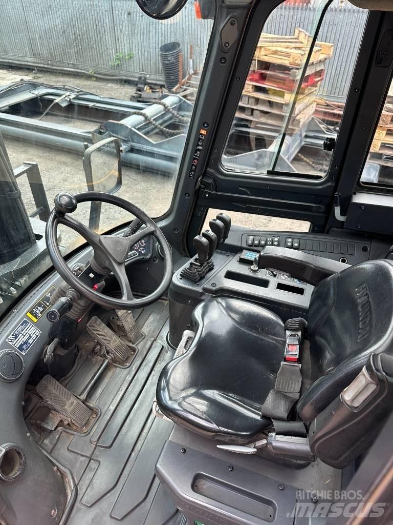 Hyundai 70 D-9 Chariots diesel