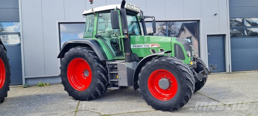 Fendt 716 Vario TMS Tracteur