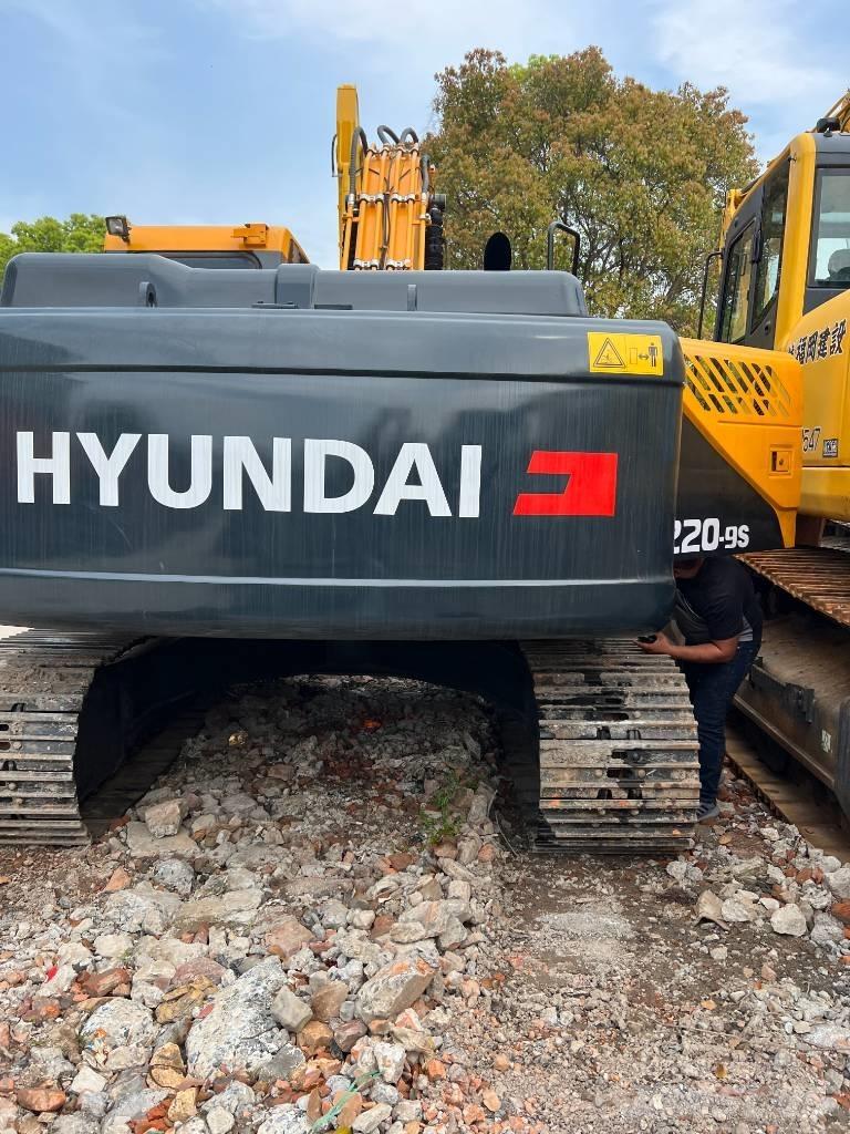 Hyundai 220LC-9S Pelle sur chenilles