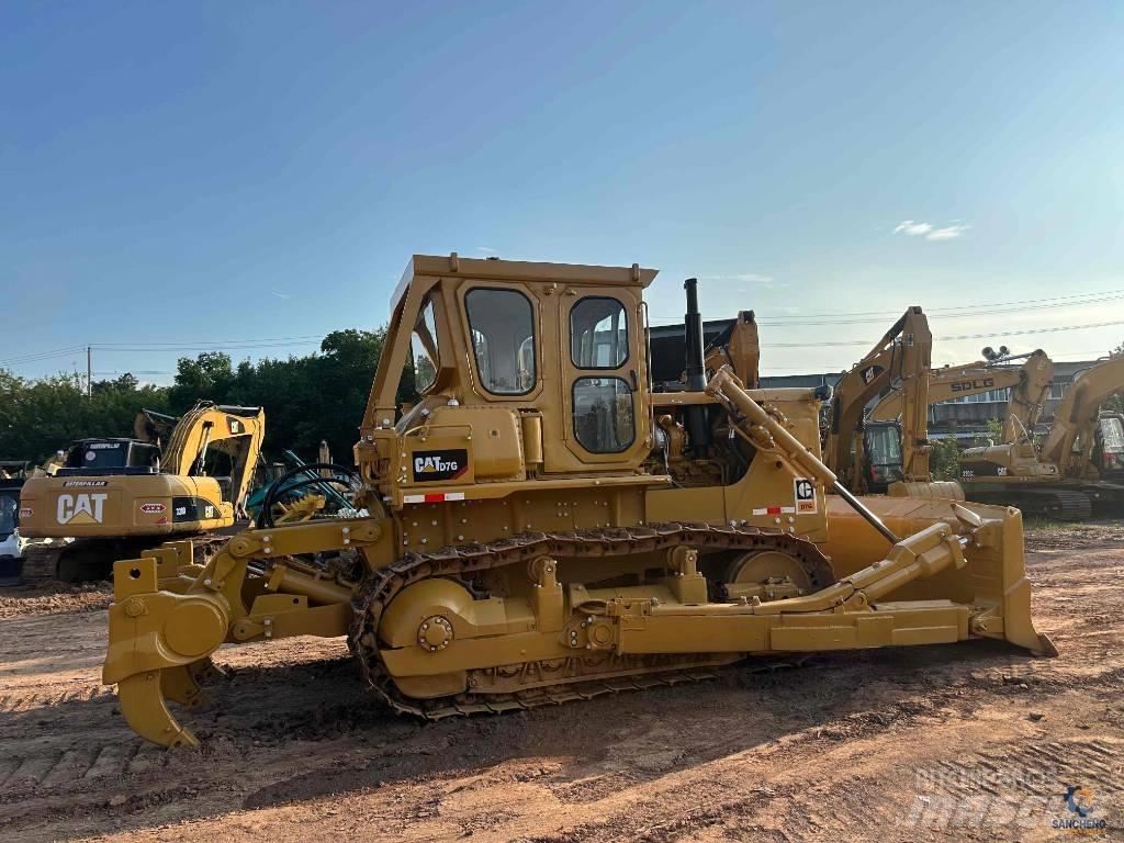 CAT D 7 G Bouteurs sur chenilles