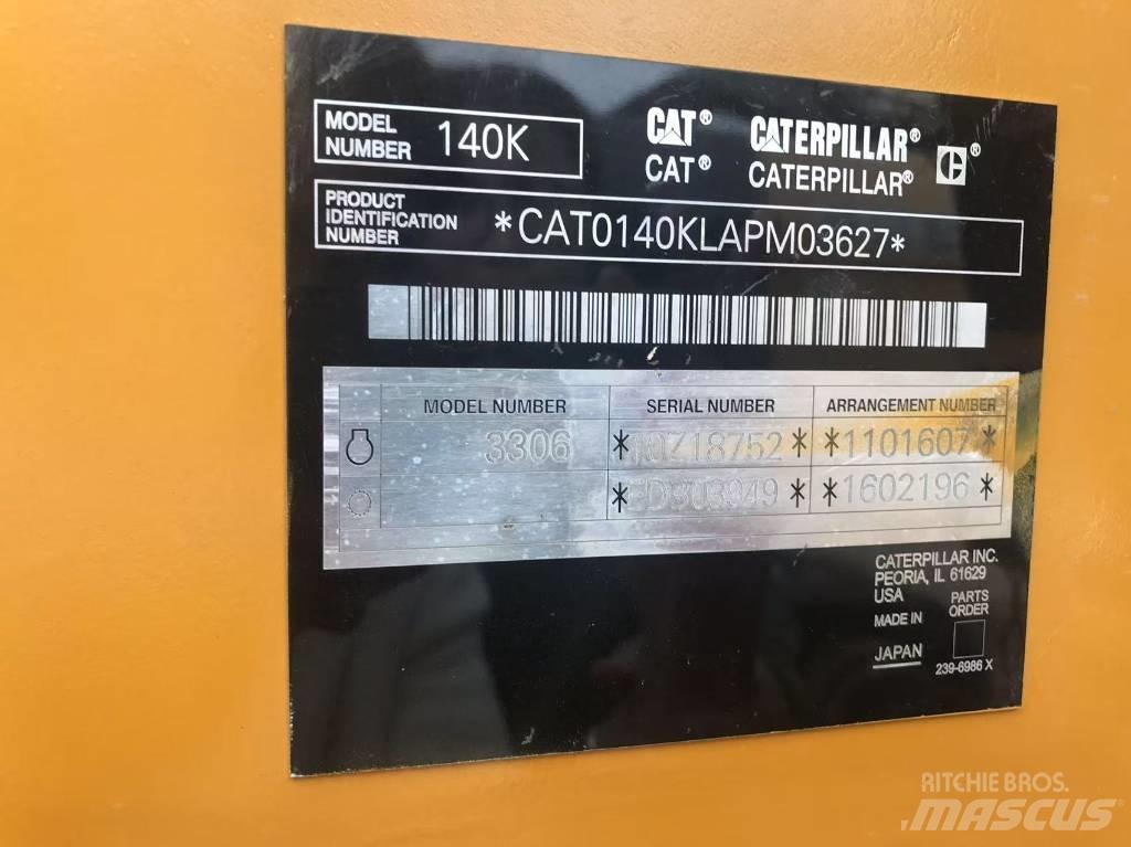 CAT 140k Niveleuse