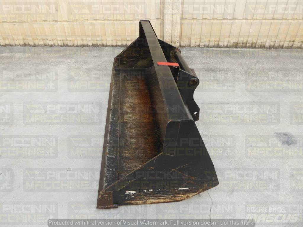 Manitou CBR1000 Godet